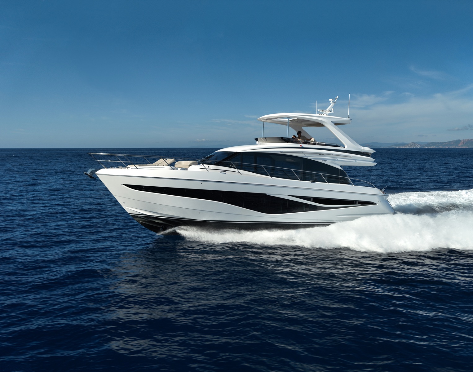 Princess F58: 18 metrede daha geniş flybridge yaşamı